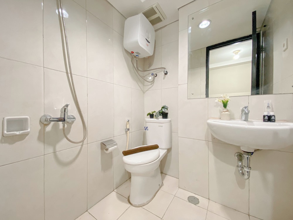 Full Furnished Studio Loft with Sofa Bed Nifarro Park Apartment