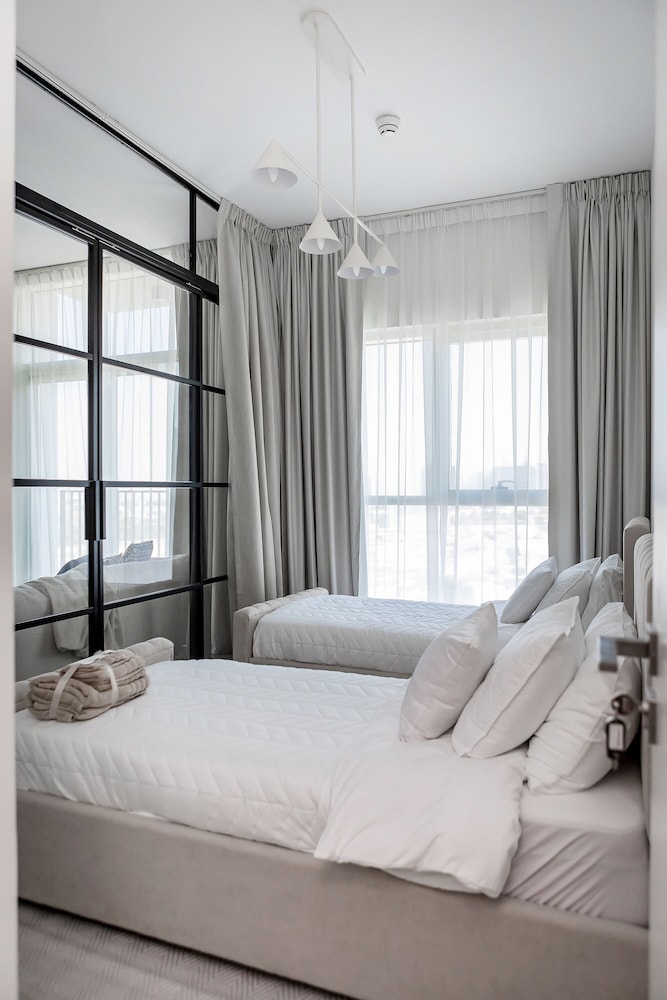 Deluxe 2BR Apartments at Socio