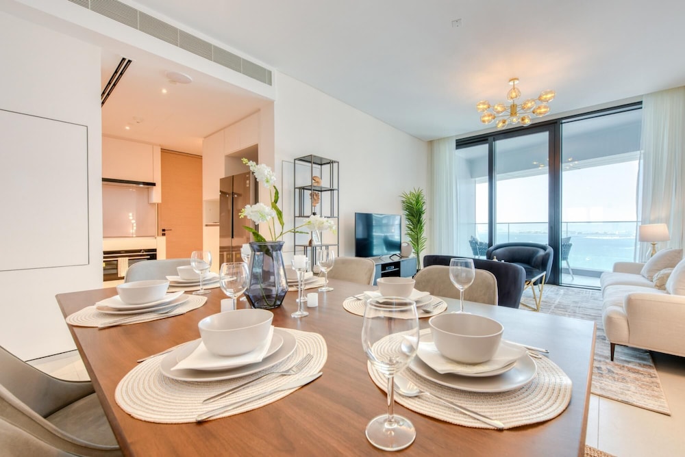 Luxury Sea View 3BR Maid Apt at the Address JBR