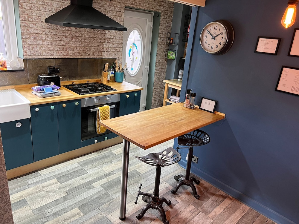 Cosy Unique 2 Bedroom House in Newton Aycliffe view 5