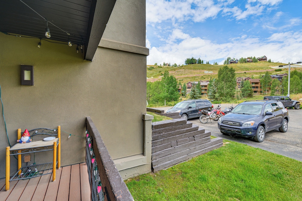 The Love Shack - A Couple's Colorado Retreat!