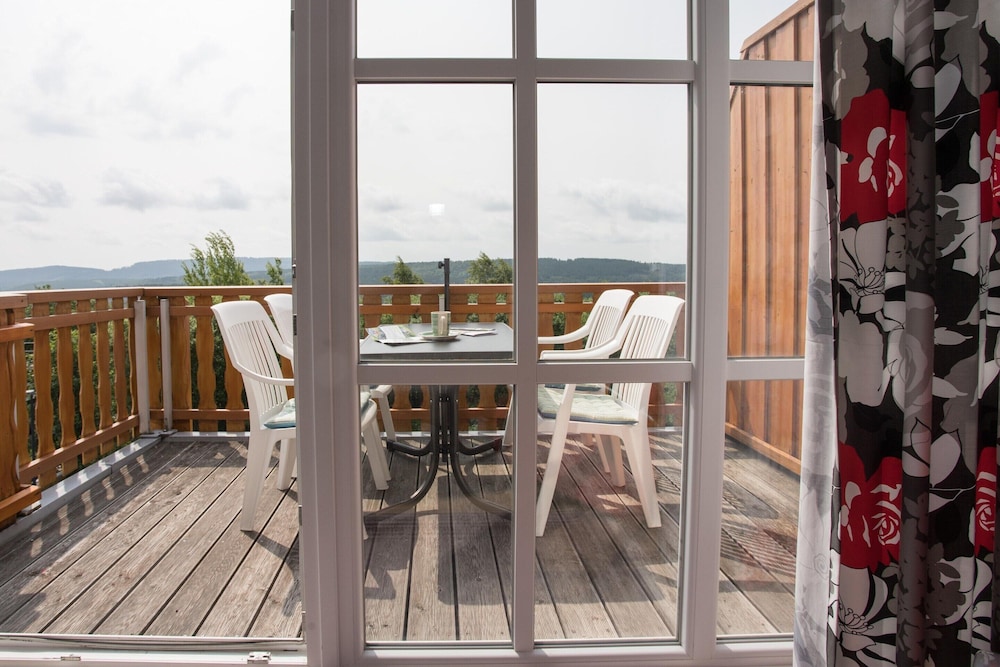 Ferienwohnung mit Aussicht, Neuastenberg