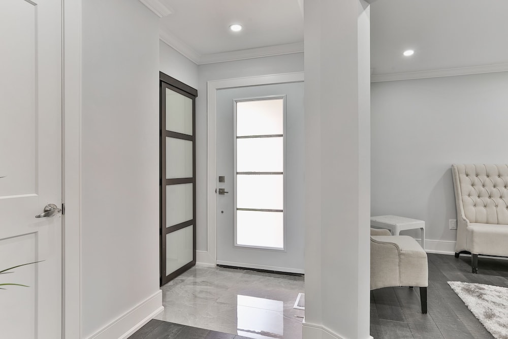 QuickStay - Classy 5brm House in Vaughan