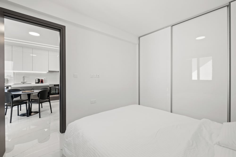 Maestro City Apartments