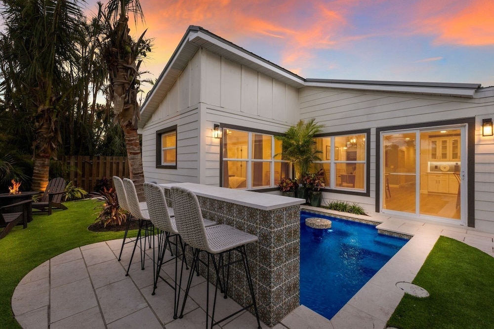 83rd St Villas West 2 Bedroom Villa