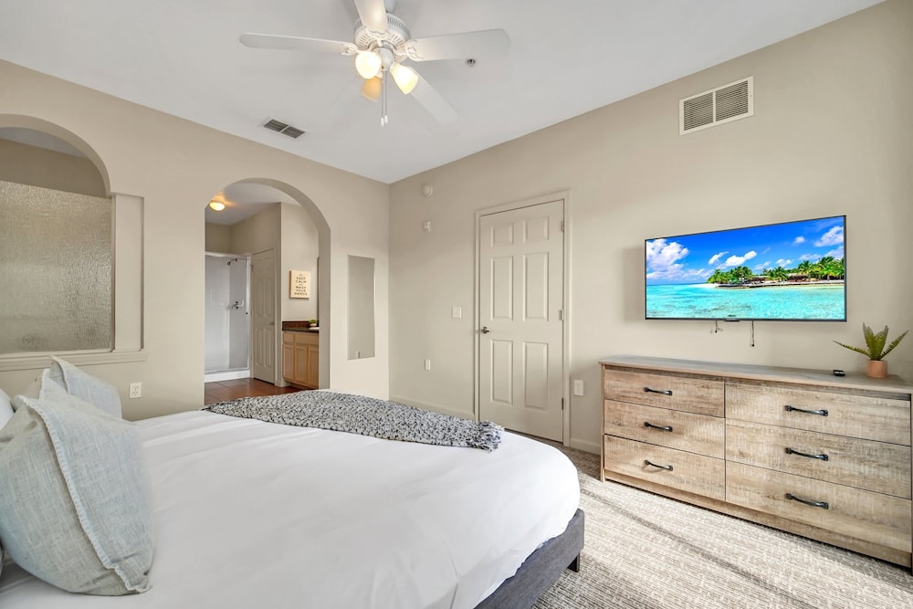 Family-friendly Condo With Pool, Hot Tub & Sauna