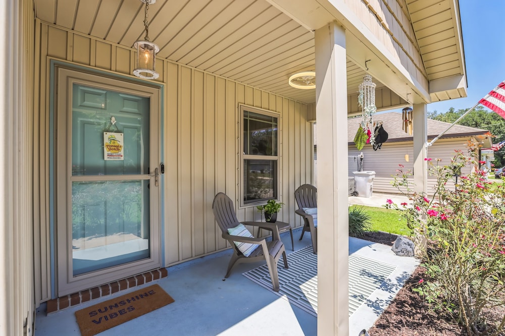 Relaxing Pace Bay House 3 Bedroom Home