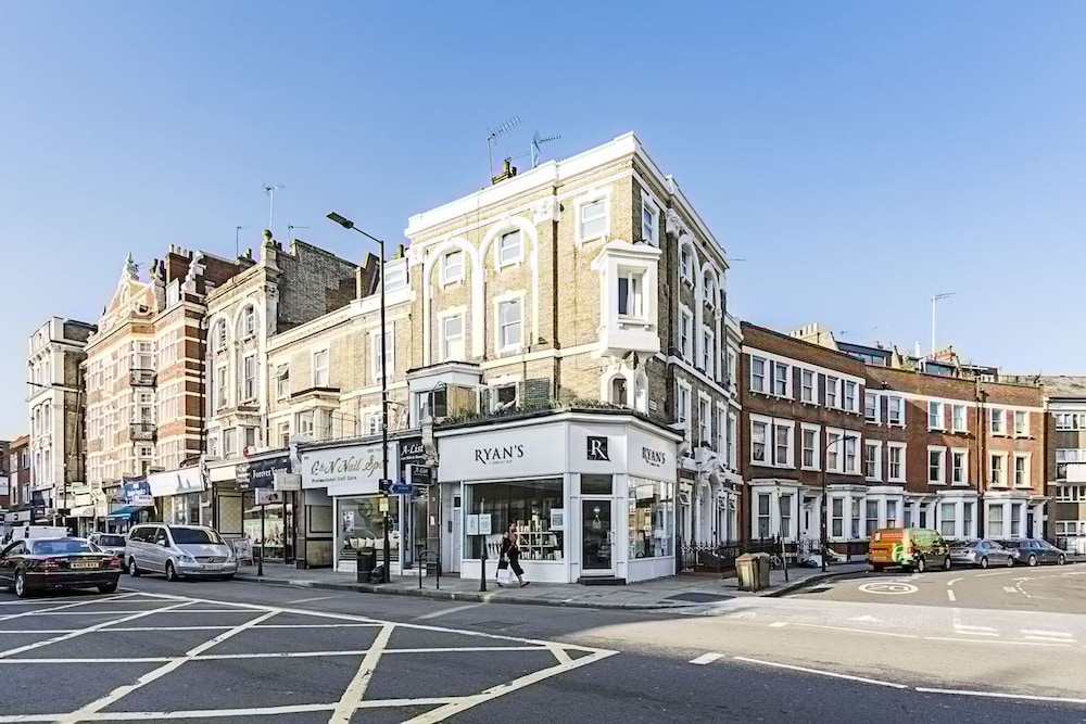 Cute and Cosy Apartment in Kensington