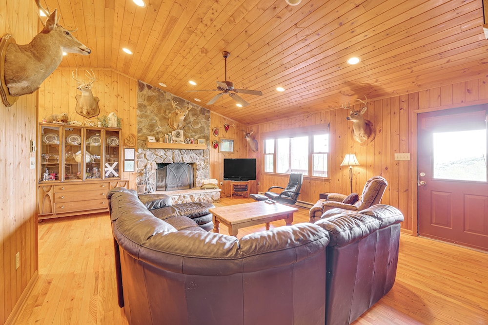 Fish, Hike, Hunt: Secluded Cabin in Doe Hill! view 5