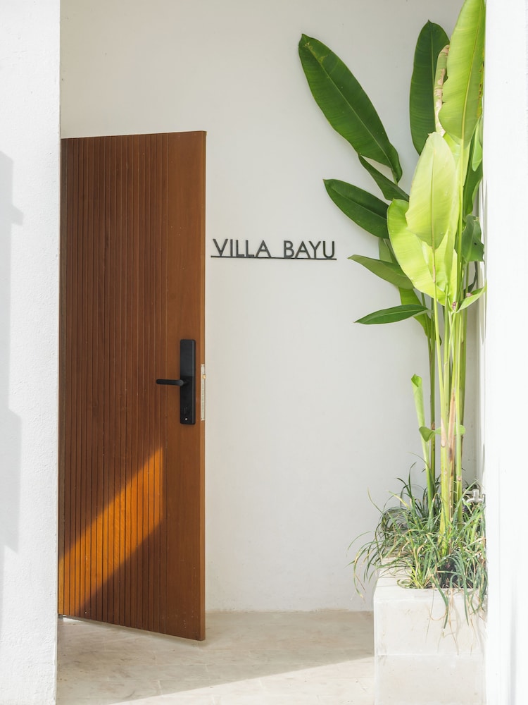 The Bali Manor Collection
