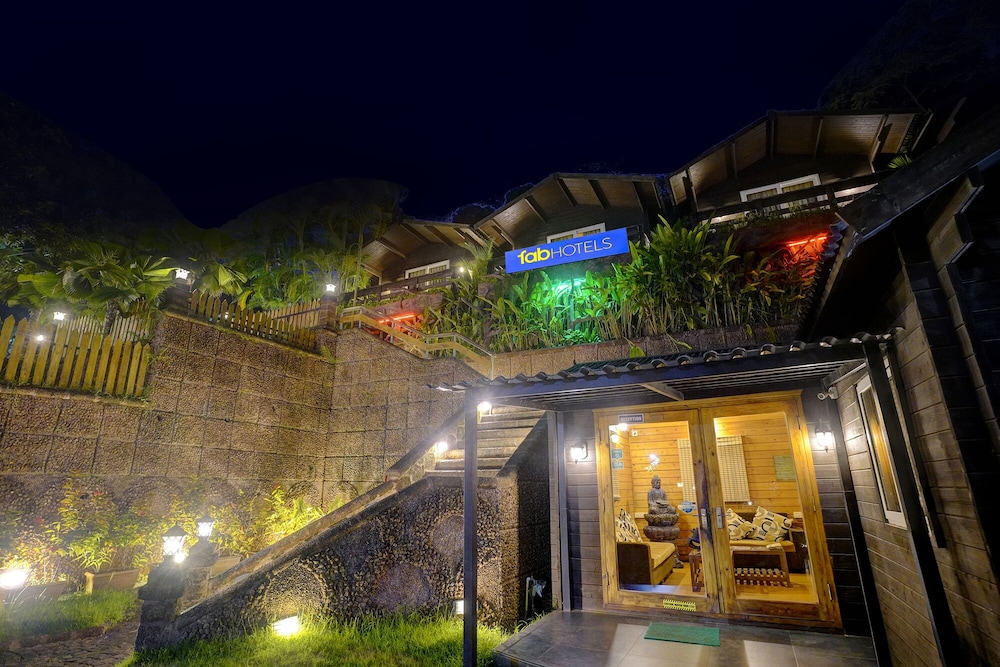 Fabhotel Tranquility Cottage Resort