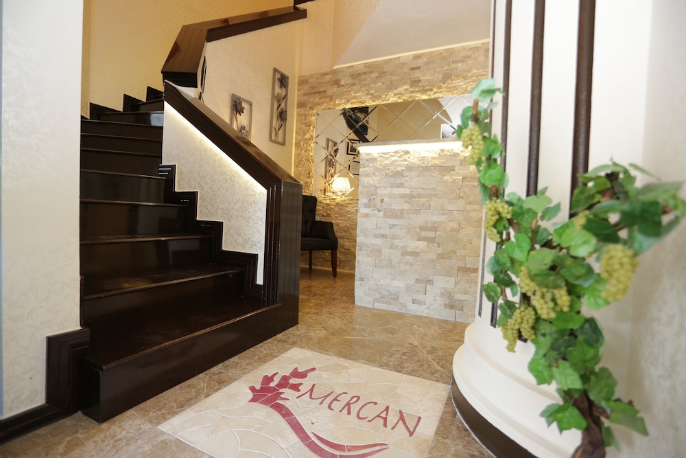 Mercan Apart