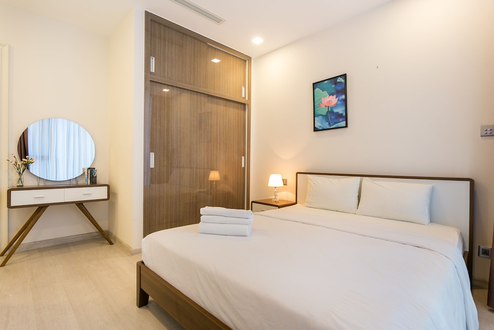 Saigon House Vinhomes Golden River