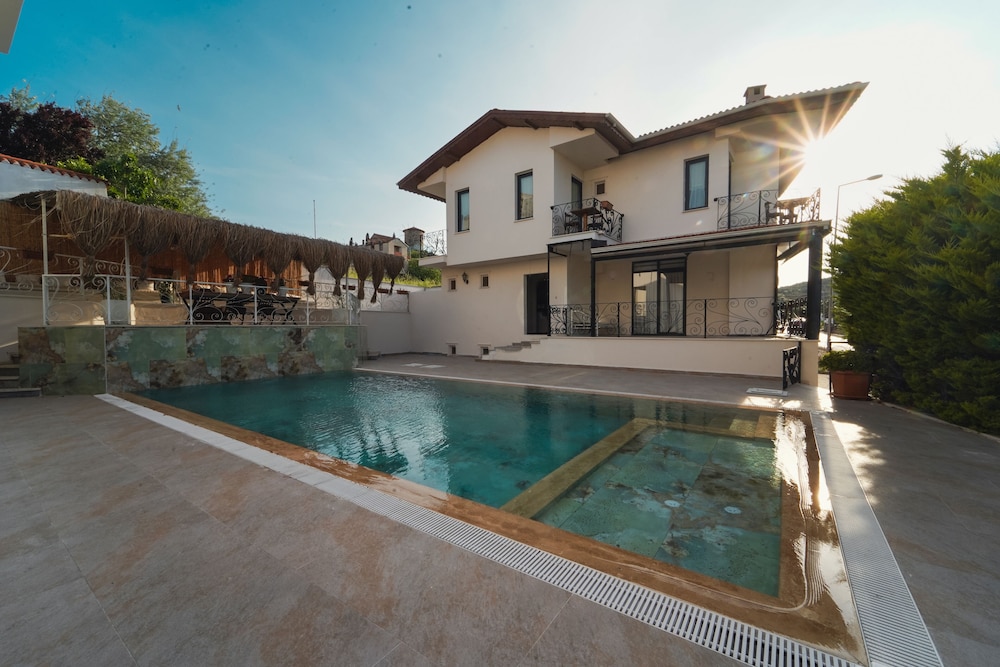 Cunda House Küçük Otel - Image 44