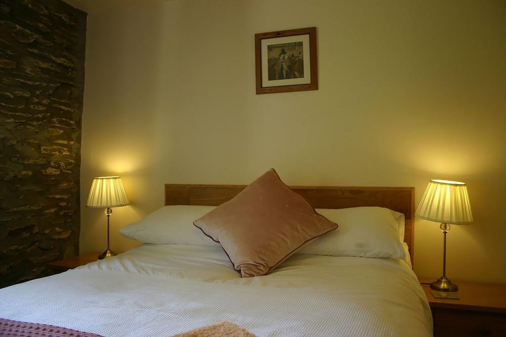 Troedyrhiw Holiday Cottages