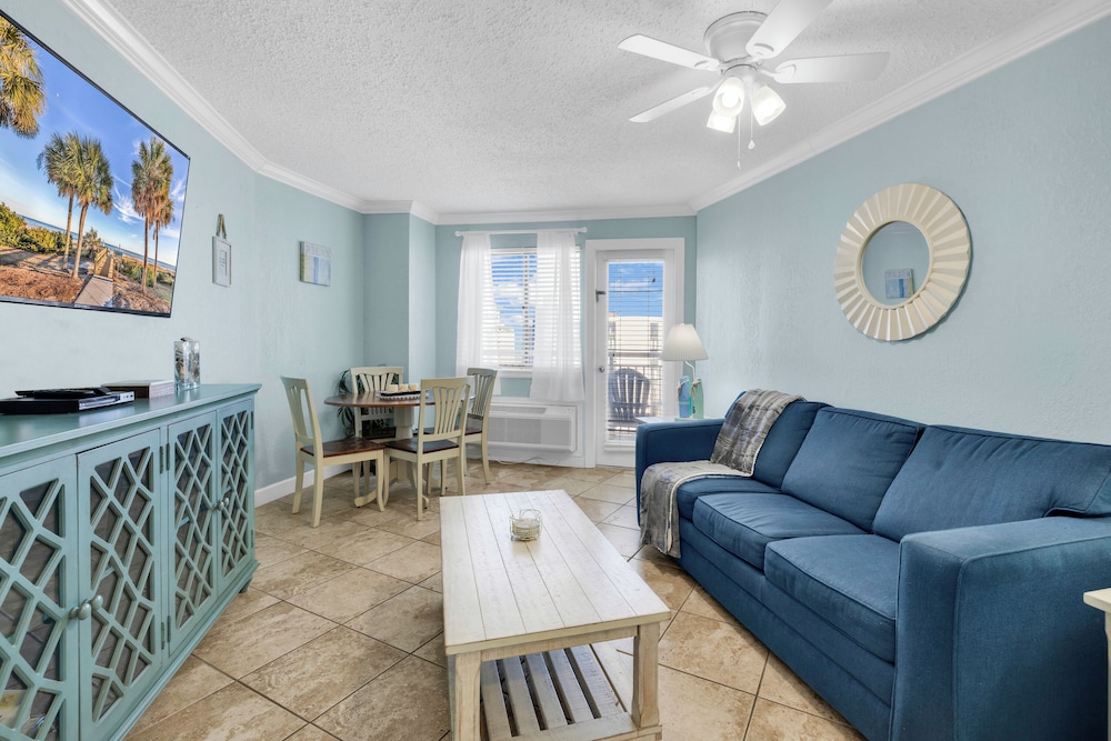 Bluewater Resort 1106