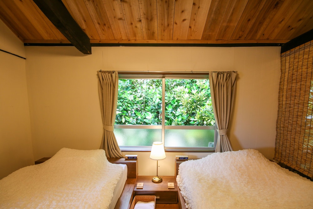 #Nerome01 Traditional Okinawan House in YAMBARU, eg view 5