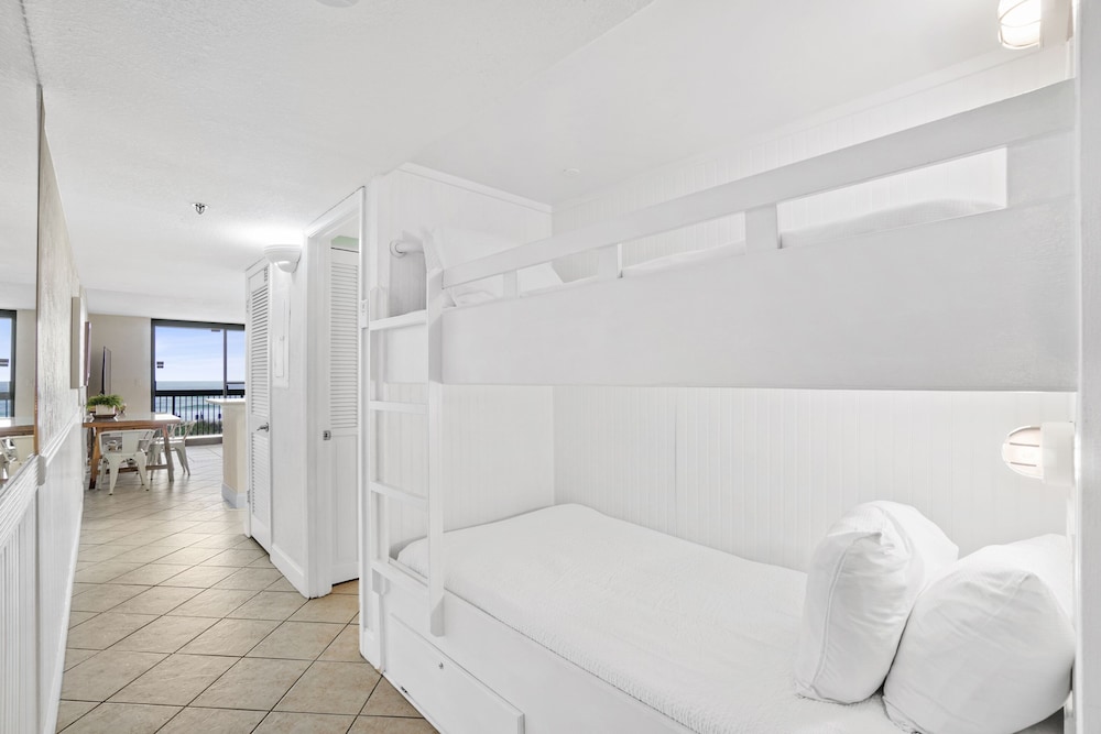 SunDestin Beach Resort by Panhandle Getaways view 4