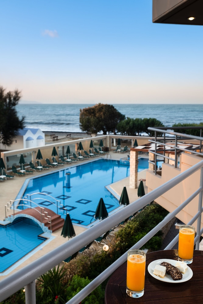 Platanias Vacations - Maleme Mare Beach Resort Hotel - Property Image 26