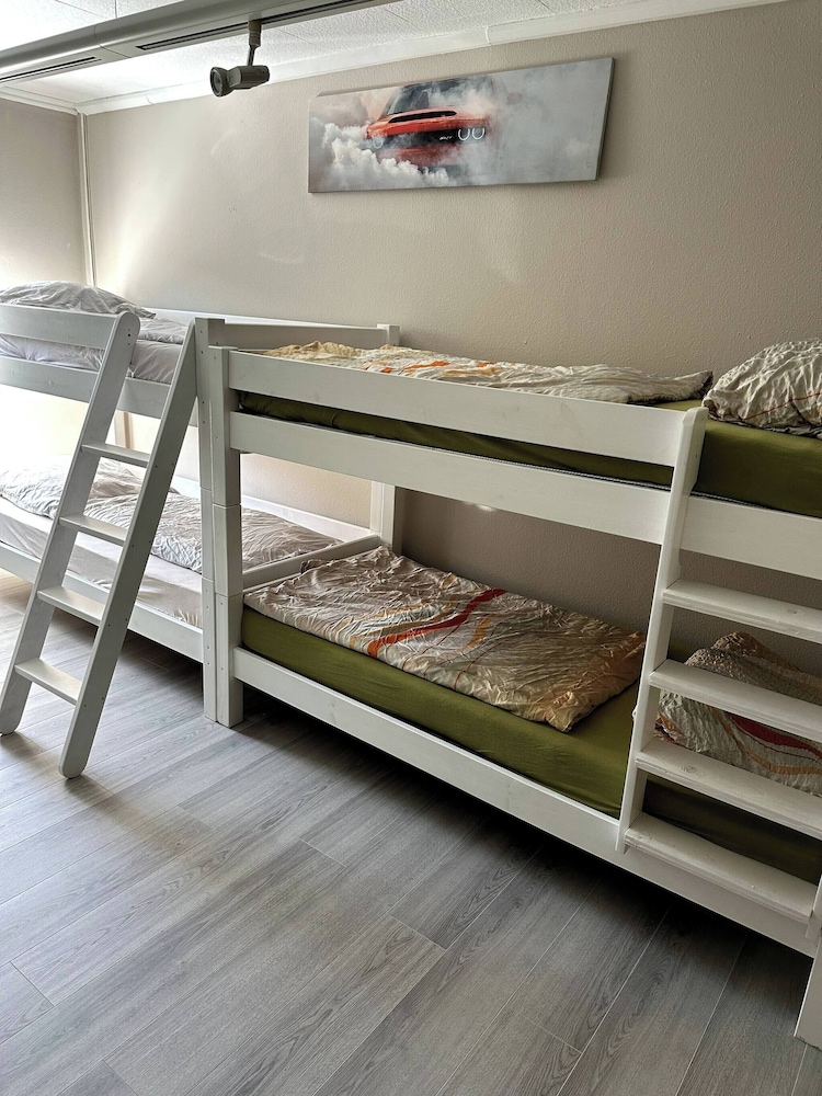 Large Accommodation for up to 18 People Near Halle & Leipzig With Pool Table