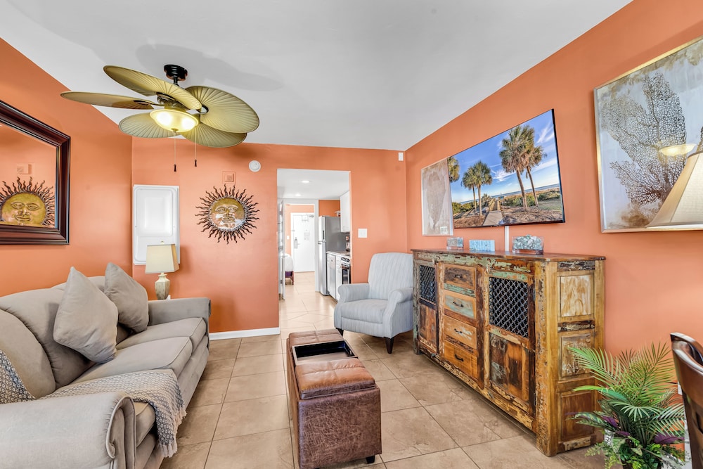 Bluewater Resort 1012