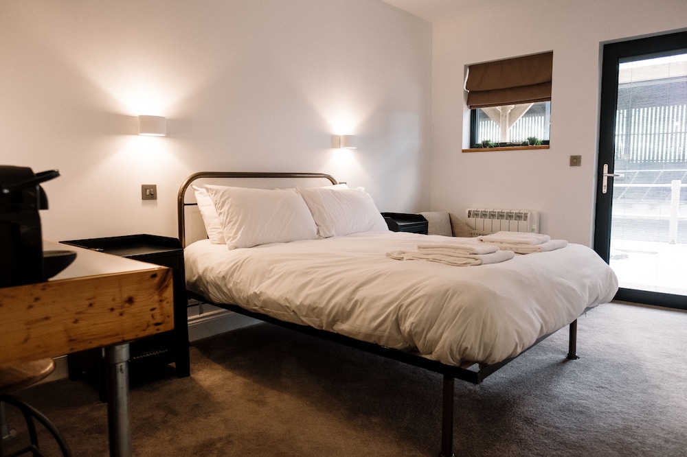 Knutsford Vacations - The Tens at Owen House Farm - Property Image 28