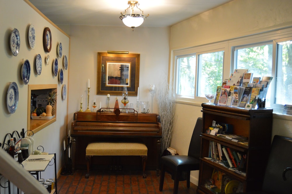 Inn the Woods Bed and Breakfast view 4