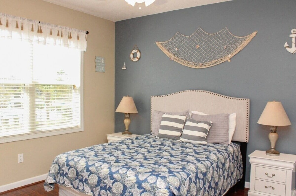 Heatherstone 1063 2 Bedroom Condo