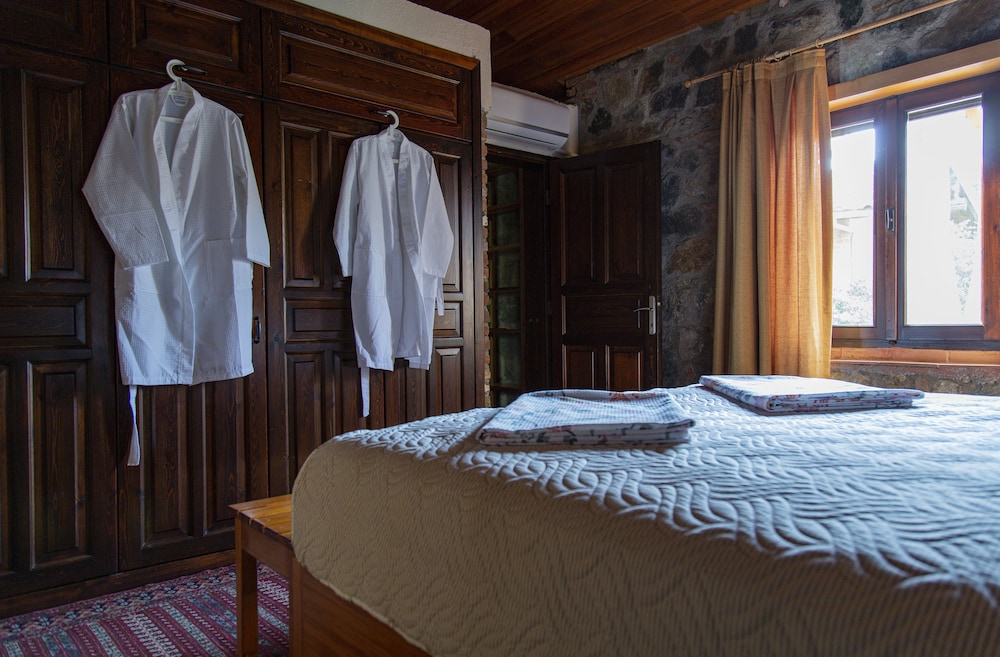Villa Demeter Country Haus view 4