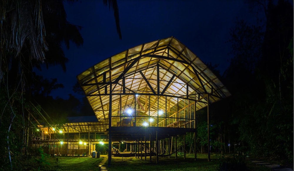 Las Piedras Amazon Center view 5
