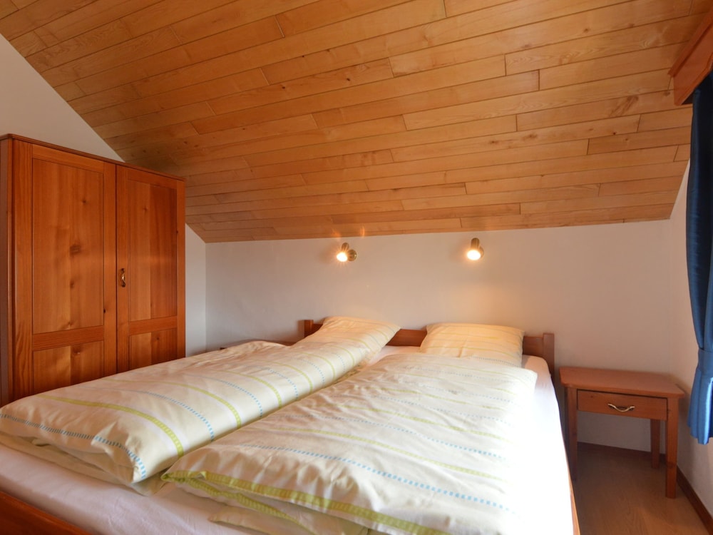 Holiday Home in Butgenbach Near the Lake view 4