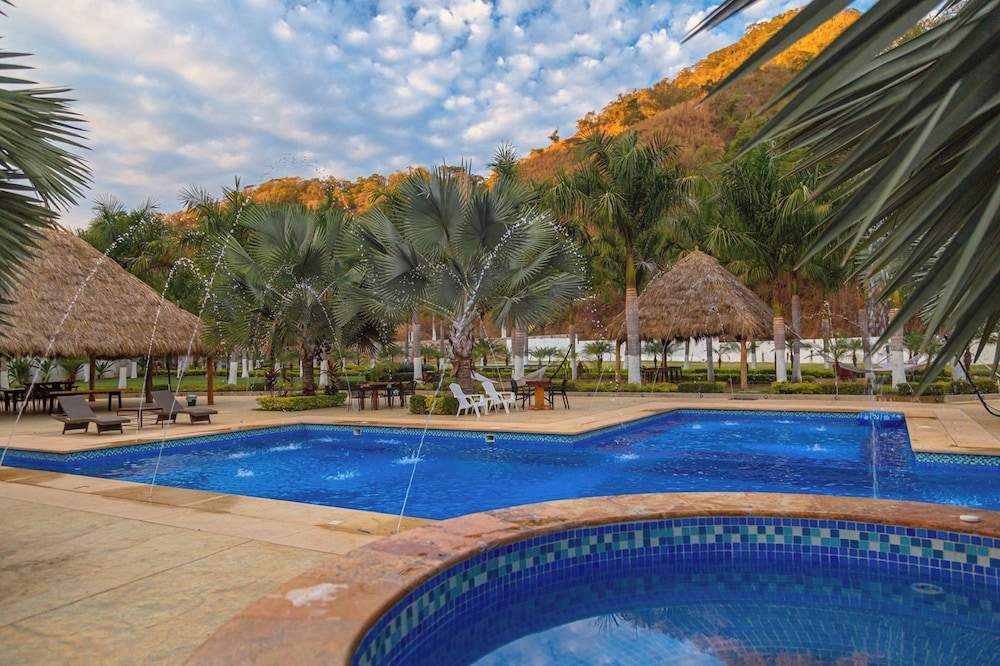 La Dulce Vista Hotel & Villas - Sierra Madre Puerto Vallarta view 2