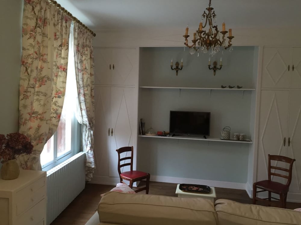 Loire Valley Medieval Getaway view 4