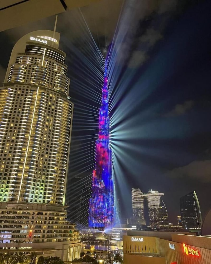 Direct Dubai Mall Access Downtown Boulev