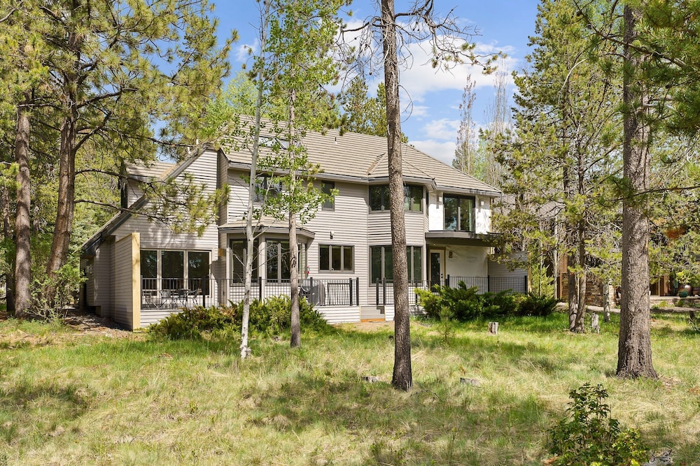 12 Siskin 5 Bedroom Home