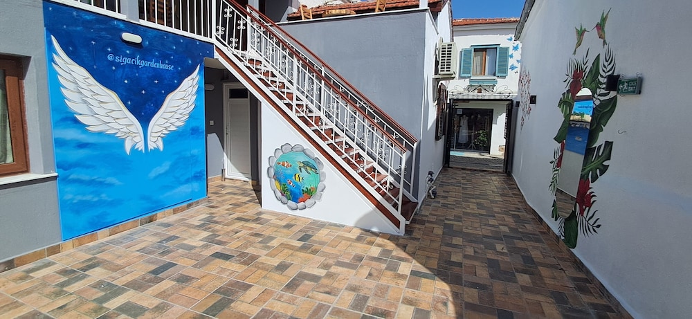 Armola Pansiyon Cafe