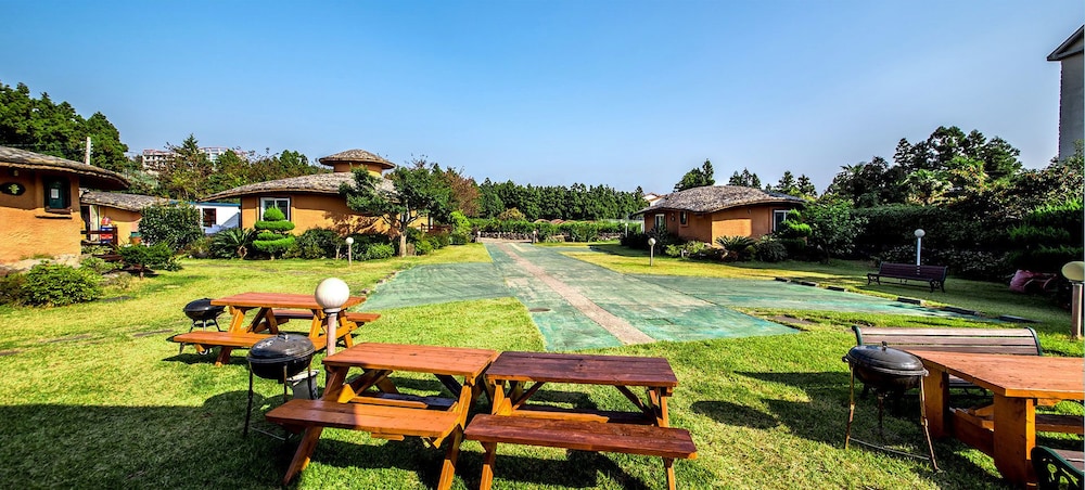 Angkurie Pension