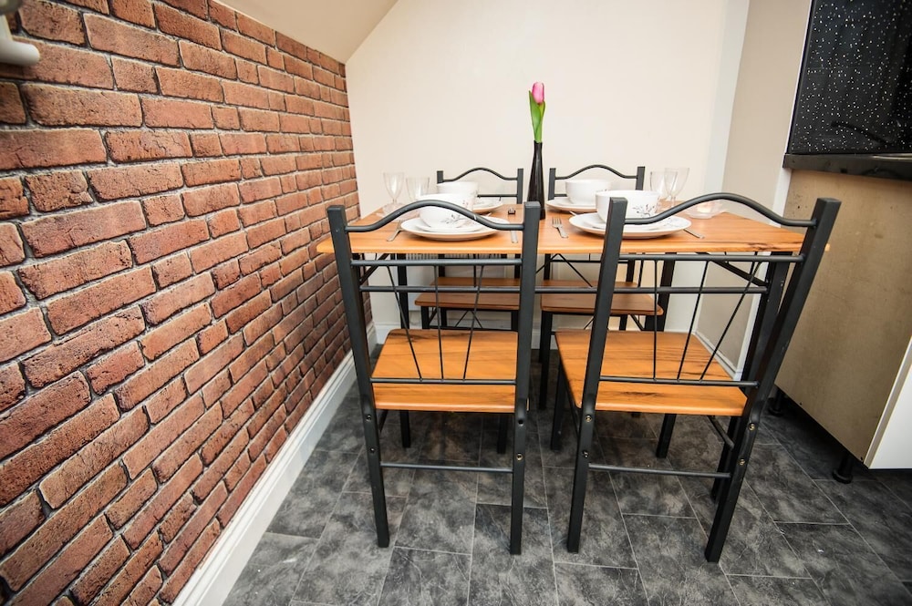 Bradford City Apartments Flat 73