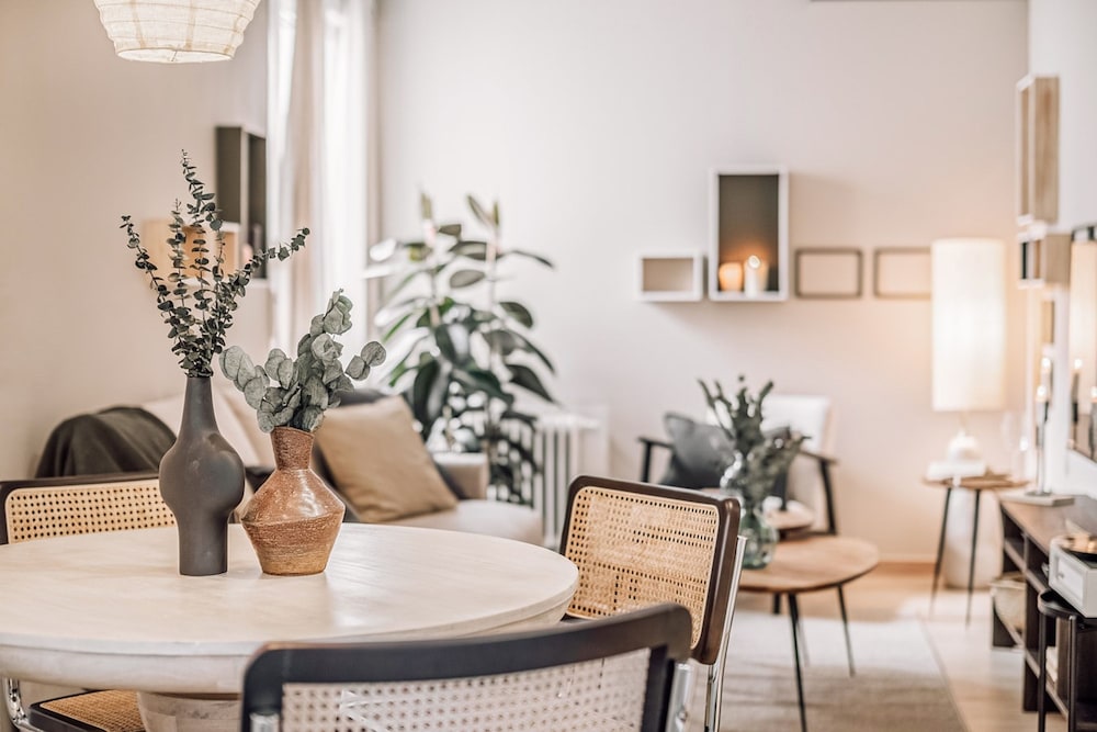 Agate - 2 Bedrooms in Trafalgar