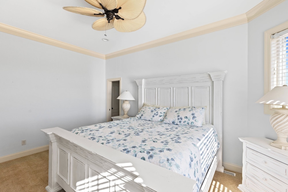 Permuda Private Island by Topsail Realty