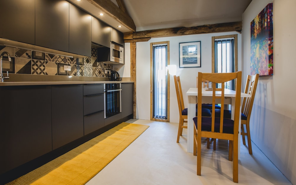 17th Century Cartshed Nestled In Welsh Countryside view 5