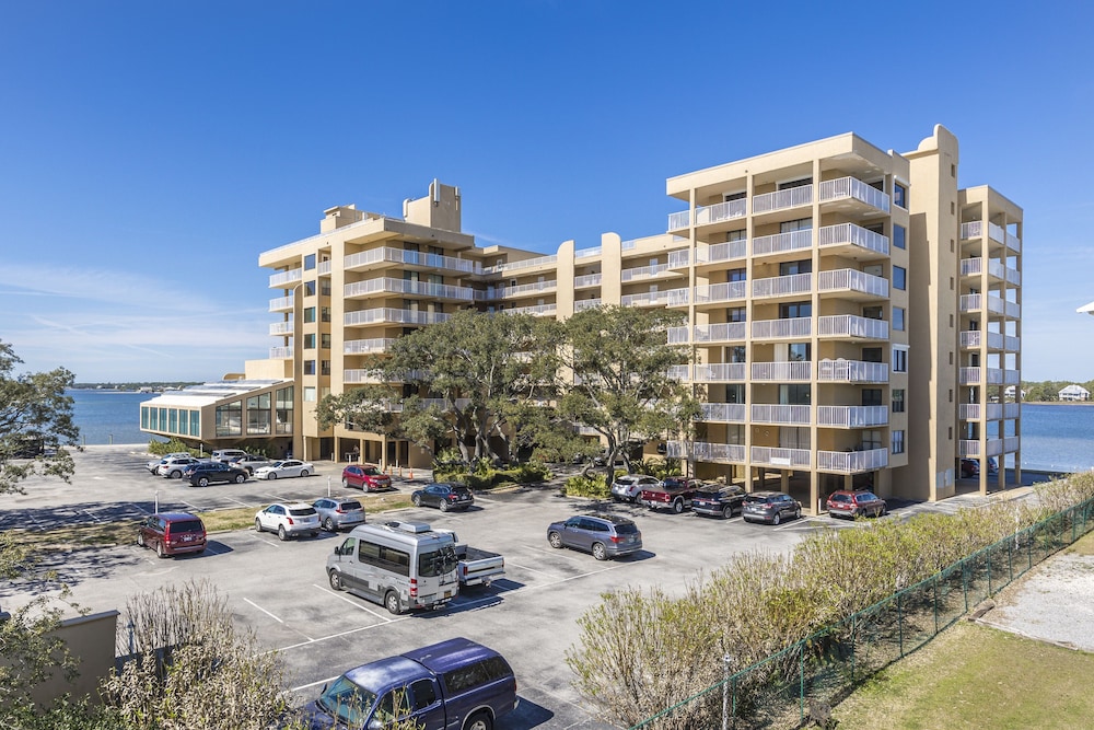 Compass Point 303