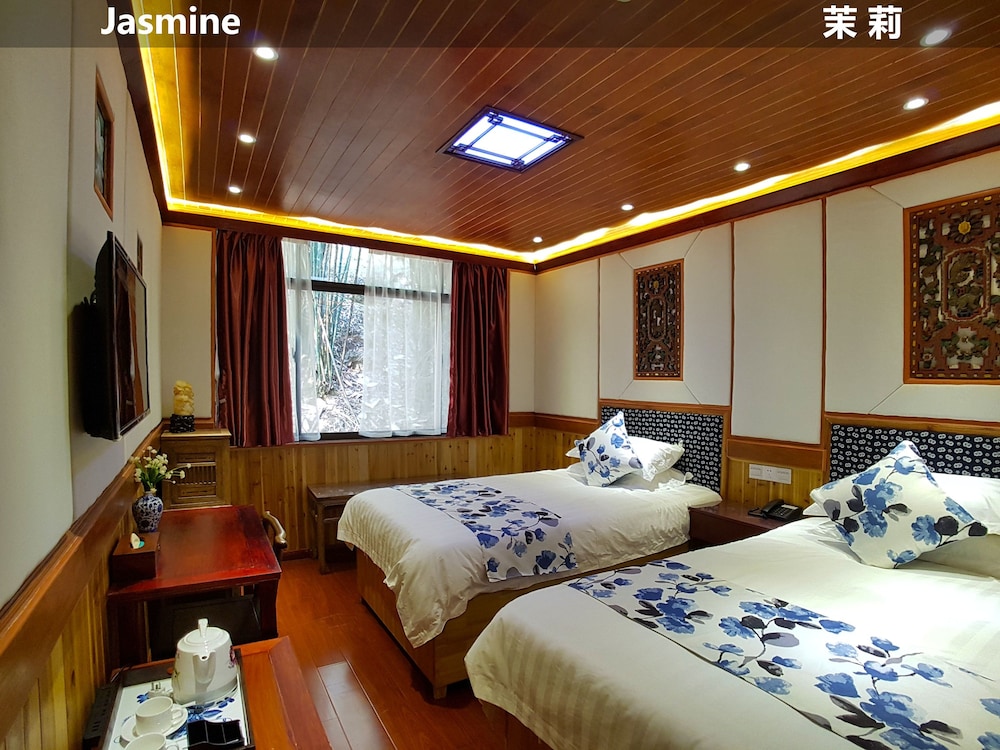 Yangshuo Li River Lodge