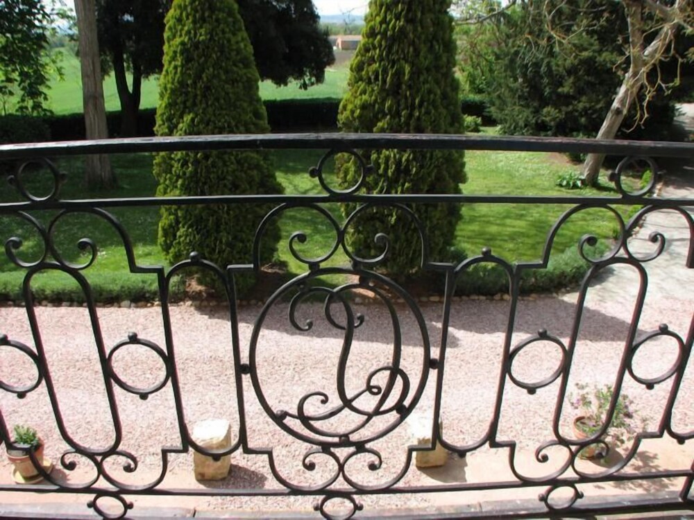 Domaine Saint-Joly