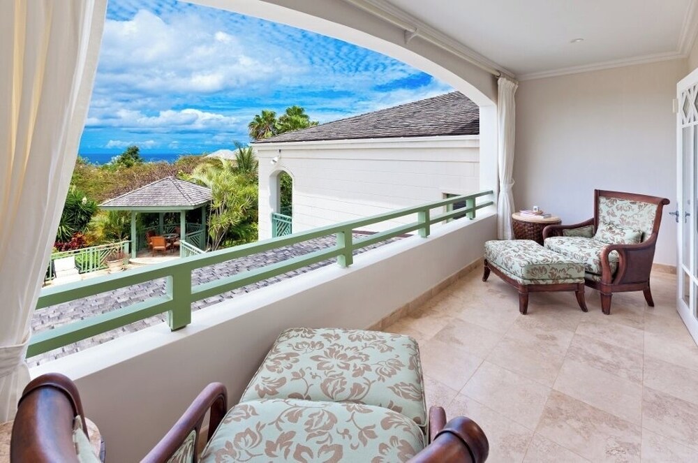 'sweet Dream' Villa w/ Private Pool in Sugar Hill!