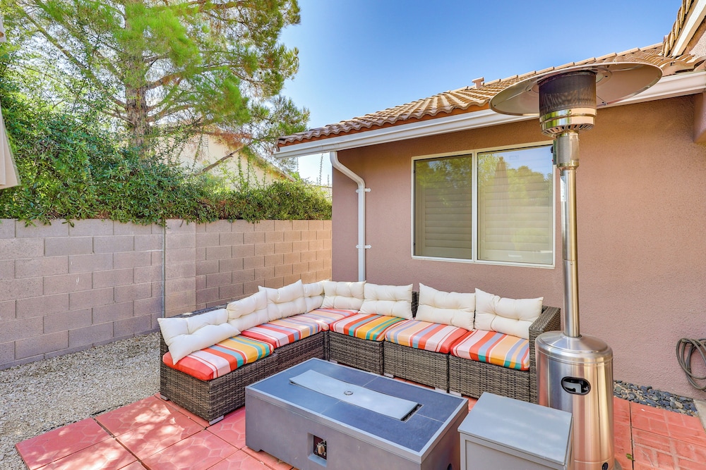 Kingman Family Home: Yard, Grill & Room to Relax!
