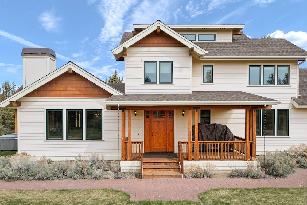 High Lowe 4 Bedroom Home
