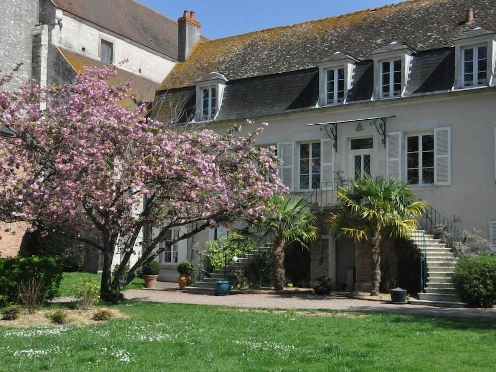 Le Prieuré Saint Agnan