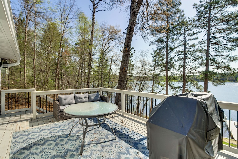 Paddle & Bike: Cottage w/ Dock in Pequot Lakes!