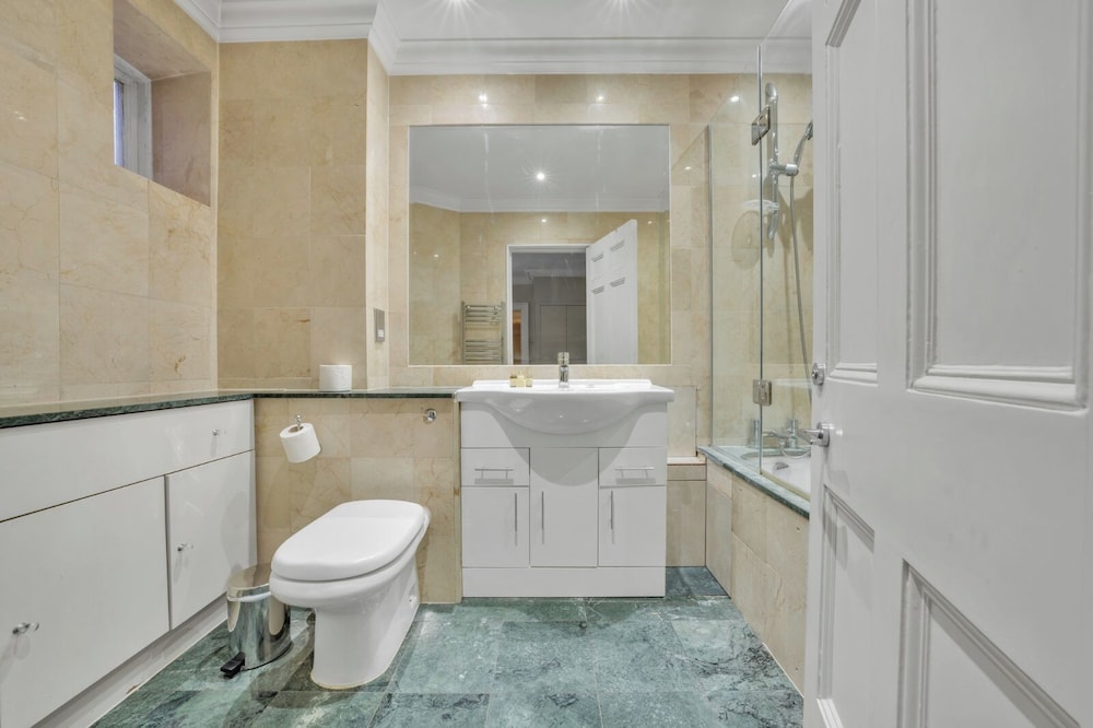 The Knightsbridge Residences